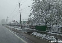 Atenție! Vremea se schimbă brusc – drumurile și trotuarele vor deveni adevărate pericole, pentru mașini și pietoni