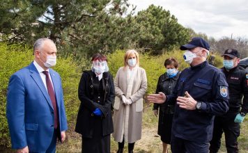 Echipament suficient și cazare pentru medici, câte 10000 lei pentru familiile care au pierdut membrii din cauza COVID-19: Despre ce a fost informat Igor Dodon la Soroca