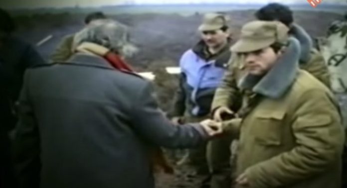 captură video din filmul Masacrul inocenților sau cronica unui război uitat, de Victor Bucătaru