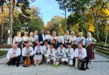 Ansamblul „Busuioc” a lansat primul disc / GALERIE FOTO