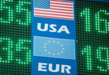 Curs valutar, 2 decembrie 2025: moneda unică europeană s-a scumpit cu doi bani, iar dolarul a scăzut cu opt bani