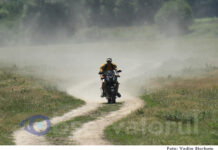 Atenție la hoții de automobile: un bărbat a furat bani din mașini, iar de ei și-a cumpărat o motocicletă