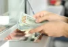 Curs valutar, 7 decembrie 2025: euro costă 19 lei și 80 de bani, iar dolarul valorează 16 lei și 95 de bani