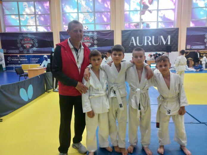 499789407_1960629217802554_3483732875844380854_n