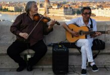 Romii din Ungaria nu vor mai primi ajutoare sociale, ci vor fi sprijiniți de stat să își găsească de muncă