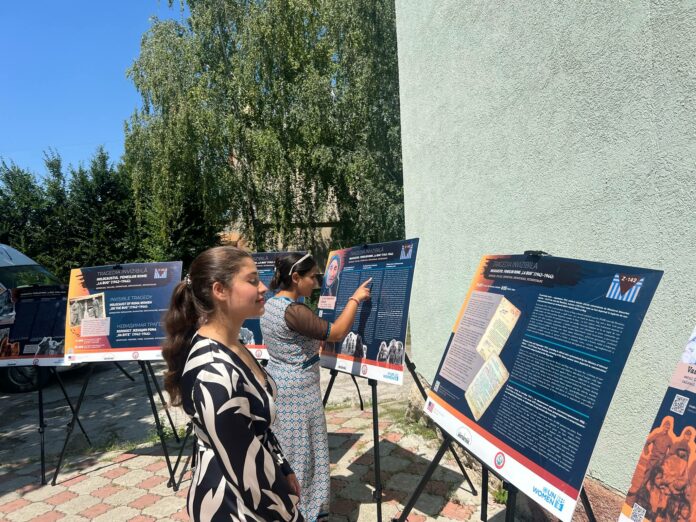 Expo Holocaustul romilor (5)