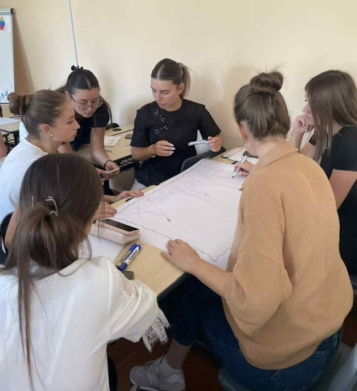 540602966_1207676344733216_1371849563810577584_n