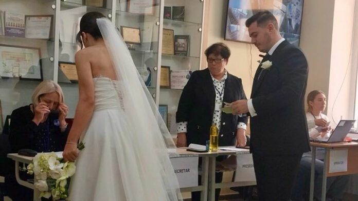 6605e8c88e0395af74a439bc663b07fa