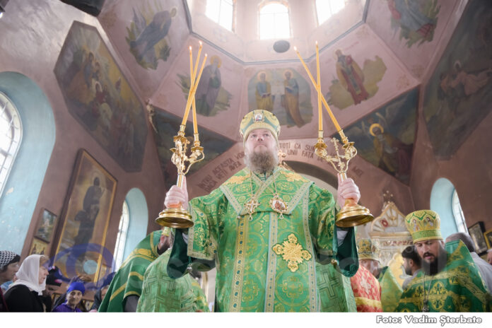 Biserica Badiceni sfintire (124)