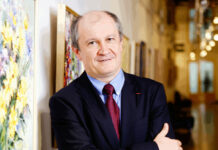 Numele candidatului propus la funcția de premier. Vine din mediul privat și nu a mai fost implicat în politică