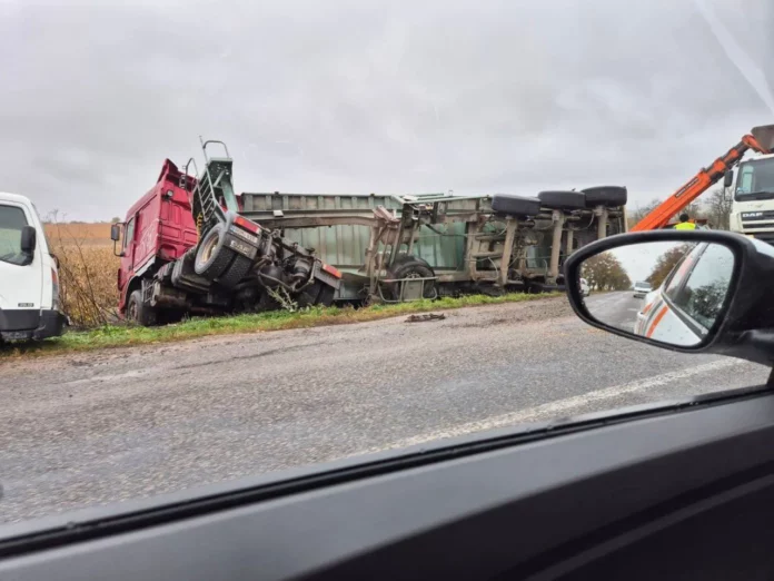 10dc8aa0060ac13cd6d5b417f6115045