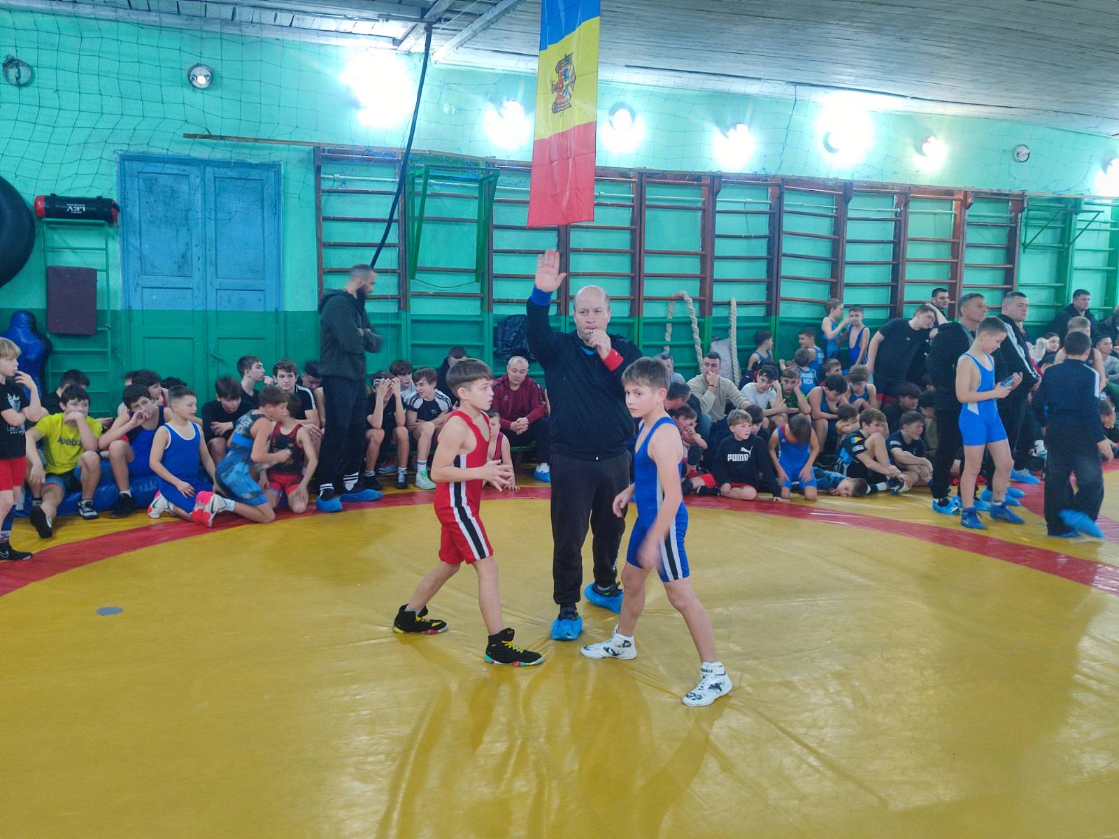 162 de luptători, componenți ai 11 echipe au participat la Turneul Internațional la lupte greco-romane „Invită Petrișin Mihail”