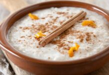 Orez cu lapte preparat după cea mai simplă rețetă