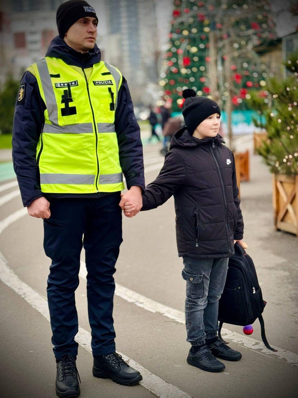 De la Poliția Națională, urare elevilor – vacanță de iarnă în siguranță să aveți!