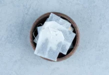 Trucul de iarnă al spaniolilor: pliculețele de ceai puse la ferestre și efectul lor