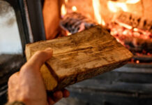 Șapte vieți, curmate de incendii – de ce utilizarea excesivă a sobelor ne pune viața în pericol