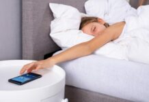 Ce să nu faci niciodată dimineața dacă vrei să ai energie ziua și un somn bun noaptea