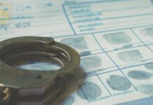 Un bărbat de 38 de ani și-a omorât gazda și a fost condamnat la nouă ani de închisoare