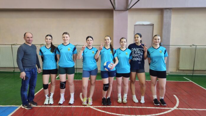 649842455_2407752373057396_4749667542377736793_n