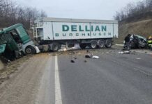 Accident grav lângă Alexandru cel Bun: O persoană a decedat și o femeie în stare gravă / GALERIE FOTO