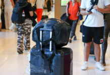 Verste bună pentru pasagerii care zboară din aeroporturile din București – aceștia pot avea, în bagajul de mână, până la doi litri de lichide