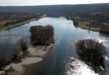 Râul Nistru: analizele de laborator efectuate până în prezent confirmă prezența produselor petroliere