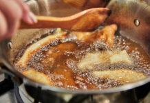 Mirosul de prăjeală persistă în casă: Soluții simple care îl elimină rapid