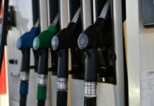 Scumpiri în lanț la carburanți: Ce se întâmplă pe piața din Republica Moldova? Există riscul unui deficit? ANALIZĂ