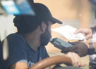 Un șofer beat a refuzat testarea alcoolscopică și a fost condamnat la 2 ani și jumătate de închisoare