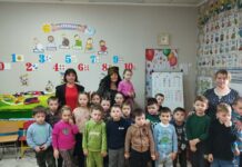 Eroii din povești au coborât printre copii