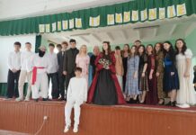 „Chirița în provincie”, interpretată de elevii din Florești