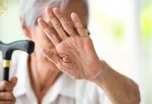 Violență în familie: și-a agresat bunica și va sta doi ani la închisoare