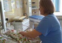 Ziua internațională a moașelor: Respect pentru cele care aduc viață pe lume / VIDEO