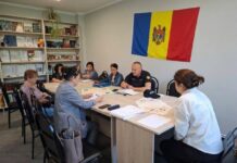 Întâlnire de lucru la Vărăncău: prevenirea escrocheriilor și protecția cetățenilor