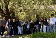 Elevii Colegiului „Mihai Eminescu” din Soroca se implică în protejarea râului Nistru printr-un proiect de mediu / GALERIE FOTO