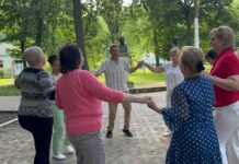 Clubul de dans „Eleganța Vârstei” dă startul activităților de vară la Soroca / VIDEO