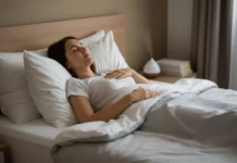 Cum poți dormi mai bine în nopțile caniculare: Sfaturi simple pentru un somn odihnitor