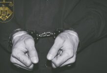 Un bărbat de 31 de ani a fost condamnat la 9 ani de închisoare pentru înjunghierea concubunului mamei sale