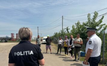 Polițiștii din Soroca au desfășurat activități de informare în Iarova și Bădiceni pentru prevenirea infracționalității