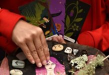 Riscă până la opt ani de închisoare pentru promovarea pretinselor metode de „aranjare a vieții personale” și diferite ritualuri pentru noroc